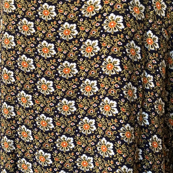 NWT LOFT Women’s Graphic Floral Print Square Neckline Blouses 2-Pack Bundle - Picture 8 of 10